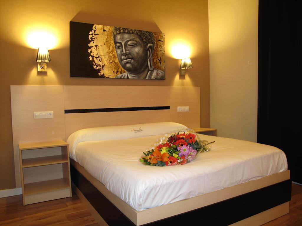 โอสตัล นาตูรา บาร์เซโลนา Hotel ภายนอก รูปภาพ