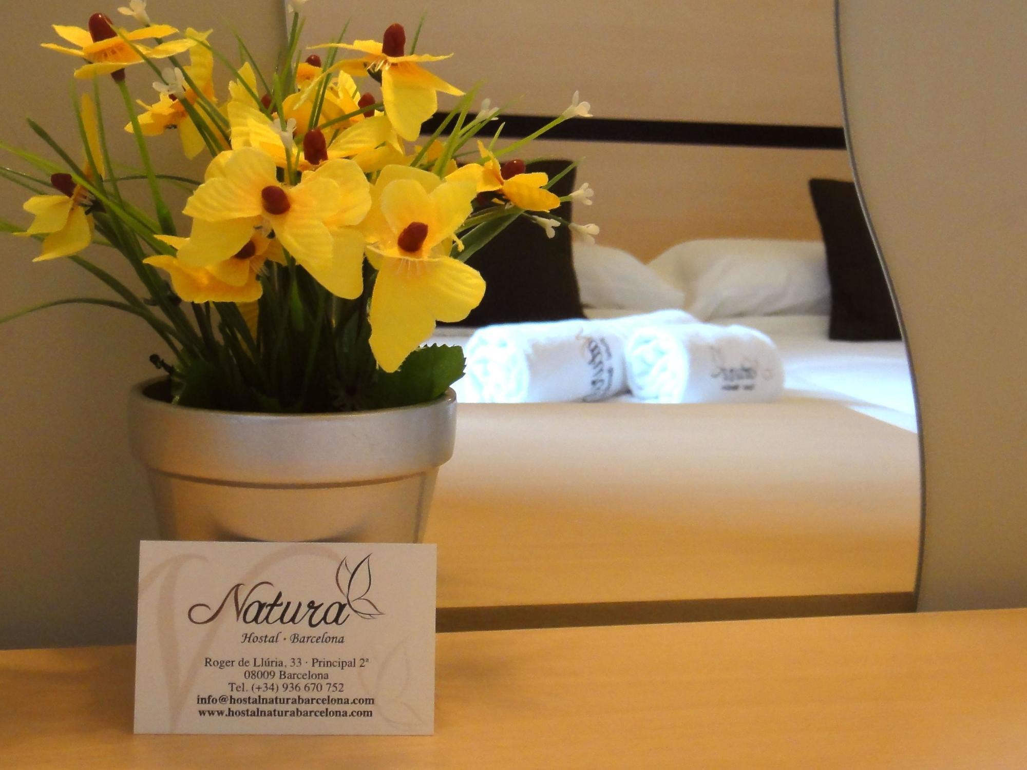 โอสตัล นาตูรา บาร์เซโลนา Hotel ภายนอก รูปภาพ